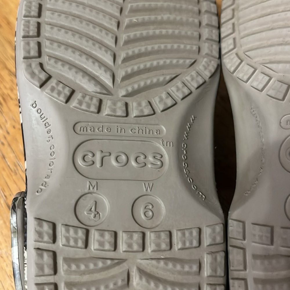 Crocs - Picture 6 of 6